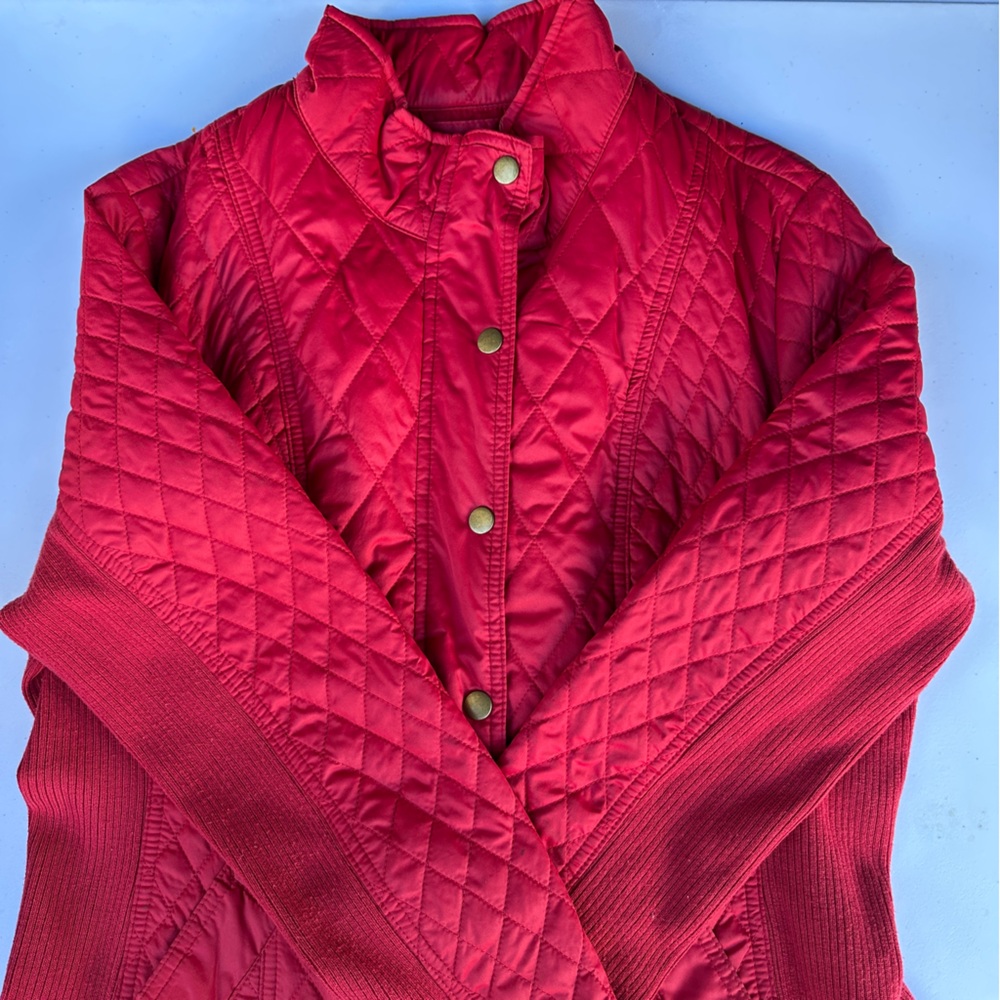 Women’s light puffer jacket